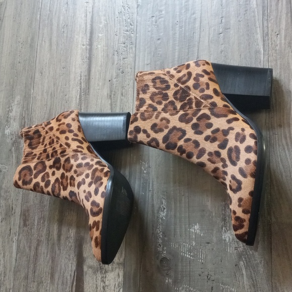 STEVE MADDEN Justina Bootie Leopard  Calf Hair Size 8.5M - Picture 4 of 16